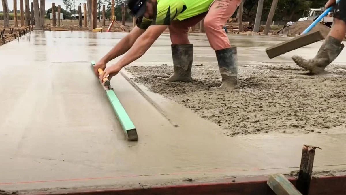 Screeding image 1